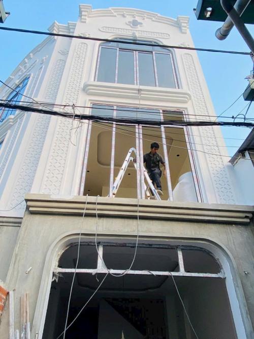 Tìm nhà Bình Thạnh 80m2 giá ưu đãi? Mặt tiền thoáng, 4 tầng sang trọng chờ bạn! Hotline: 0782366539